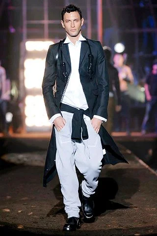 Look 32